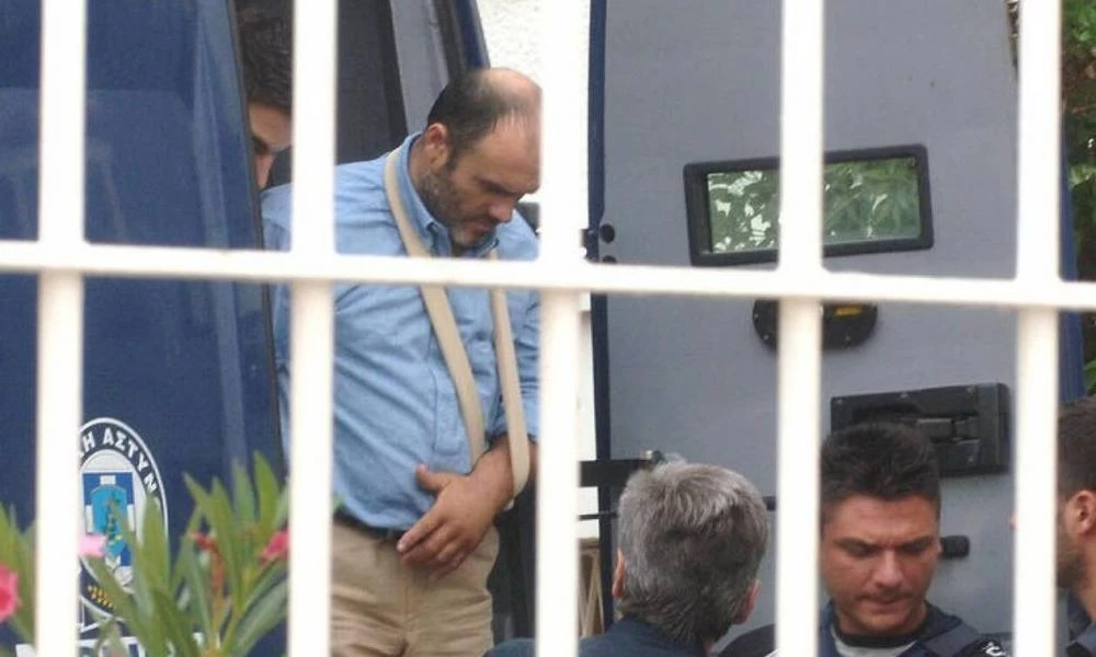 Αποφυλακίστηκε πριν από λίγο ο βαρυποινίτης Νίκος Παλαιοκώστας